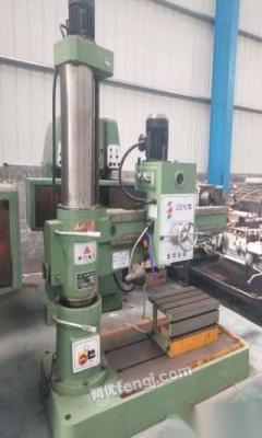 处理库存二手安装未用山东威力ZQ3040x13摇臂钻床